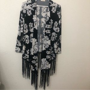 Lady’s World Cardigan